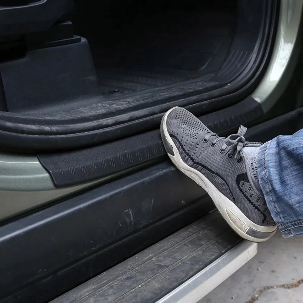 Land Rover Defender Door Sill Protector - Anti-Scratch Scuff Plate for 90/110 Models (2020+)