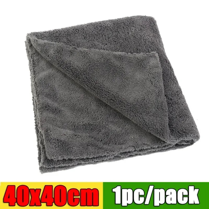 Serviettes de voiture en microfibre épaisses, douces et ultra-absorbantes, sans bords, pour le lavage et le nettoyage de votre voiture, et pour le séchage.