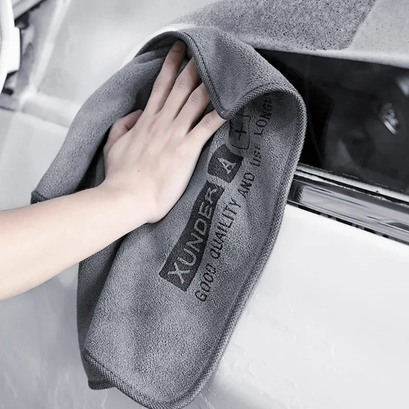 Serviette de lavage auto en microfibre, douce et absorbante, pour carrosserie, double couche, épaisse et moelleuse, idéale pour le nettoyage et le polissage.